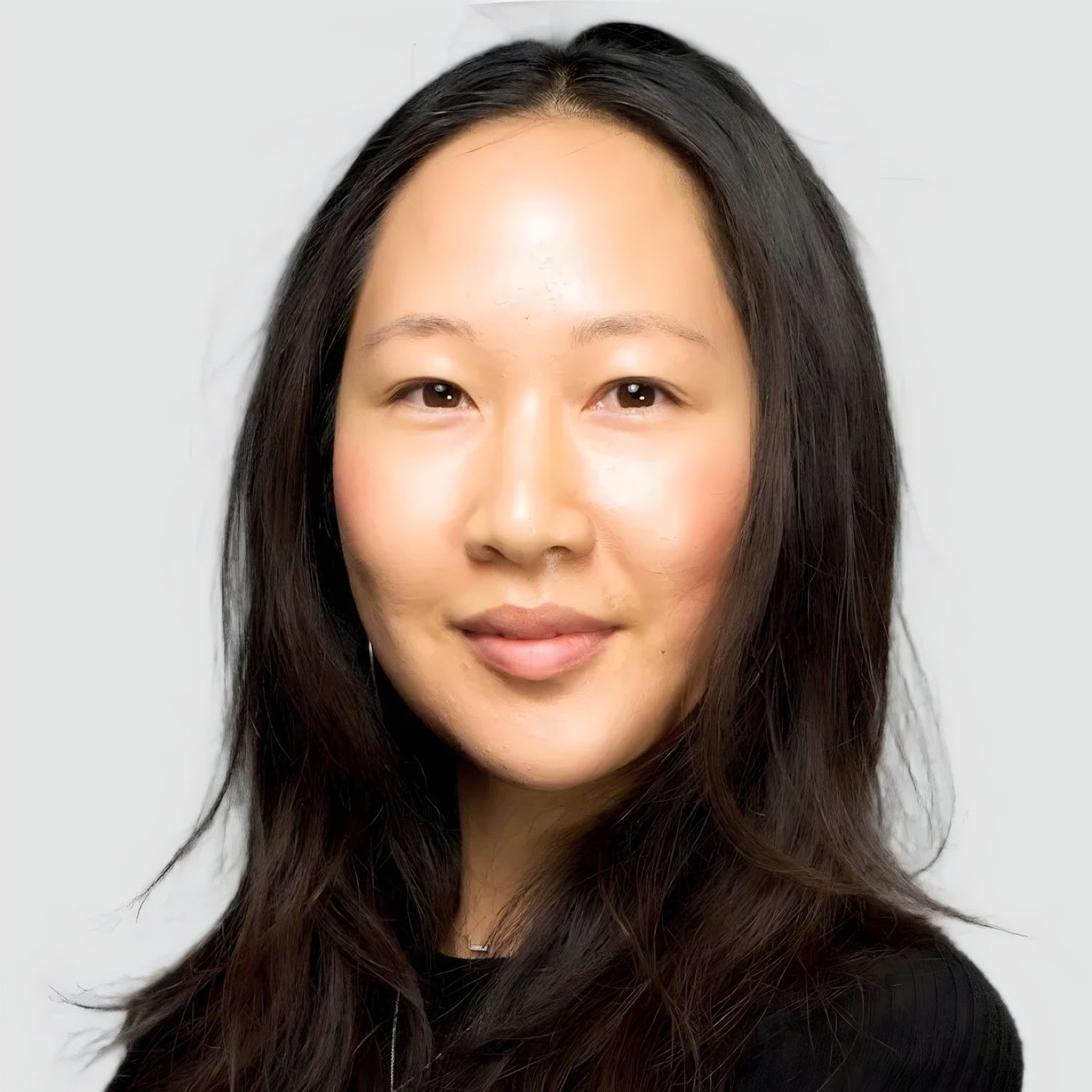 Sarah Bui, REALTOR with LUXRE Realty